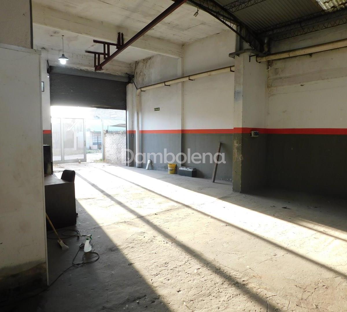 Depósito Galpón en Venta en Ituzaingó, G. B. a. Zona Oeste, Argentina 5