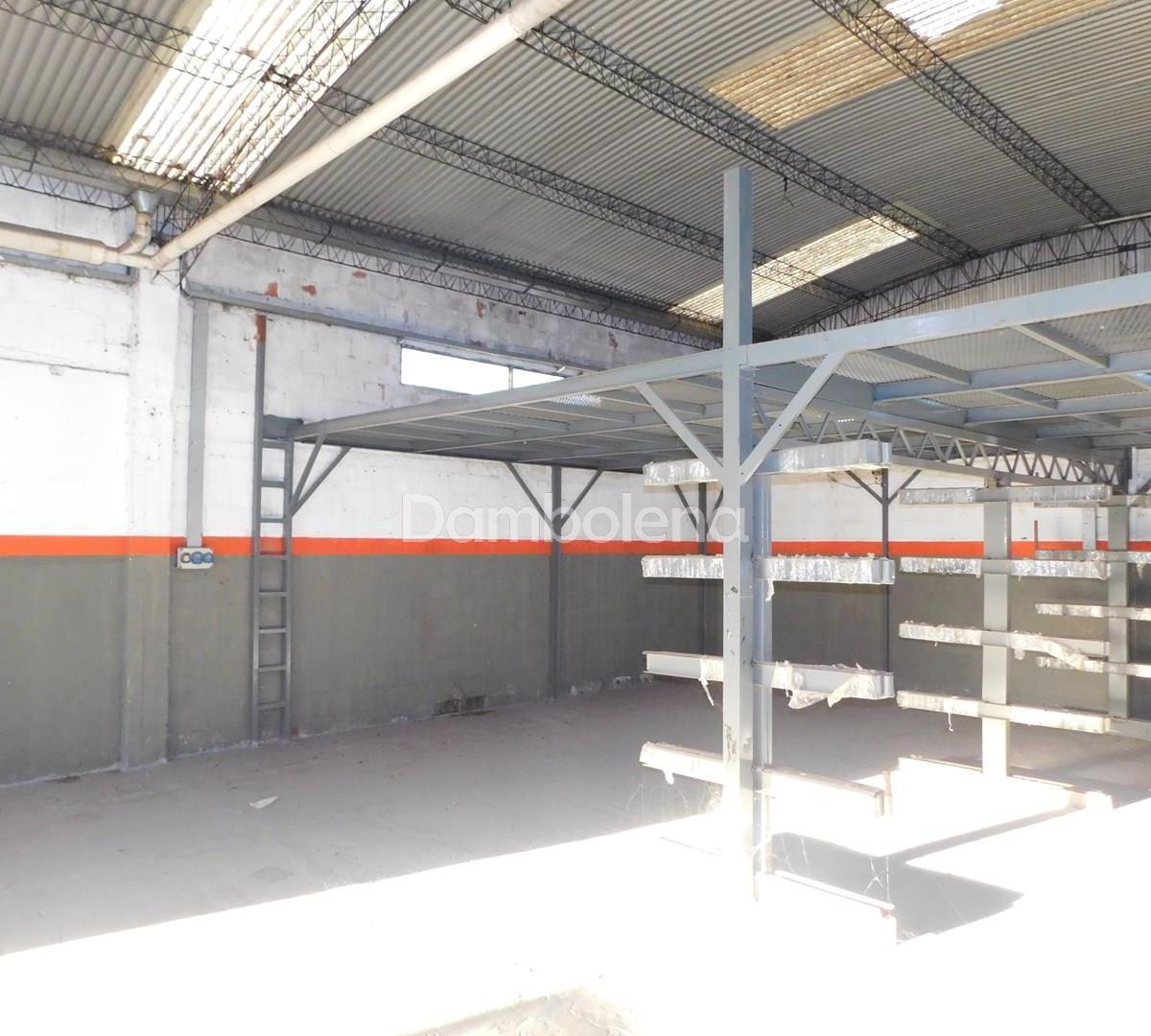 Depósito Galpón en Venta en Ituzaingó, G. B. a. Zona Oeste, Argentina 3