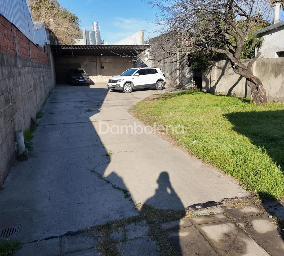 Casa Chalet en Venta - Moreno 4