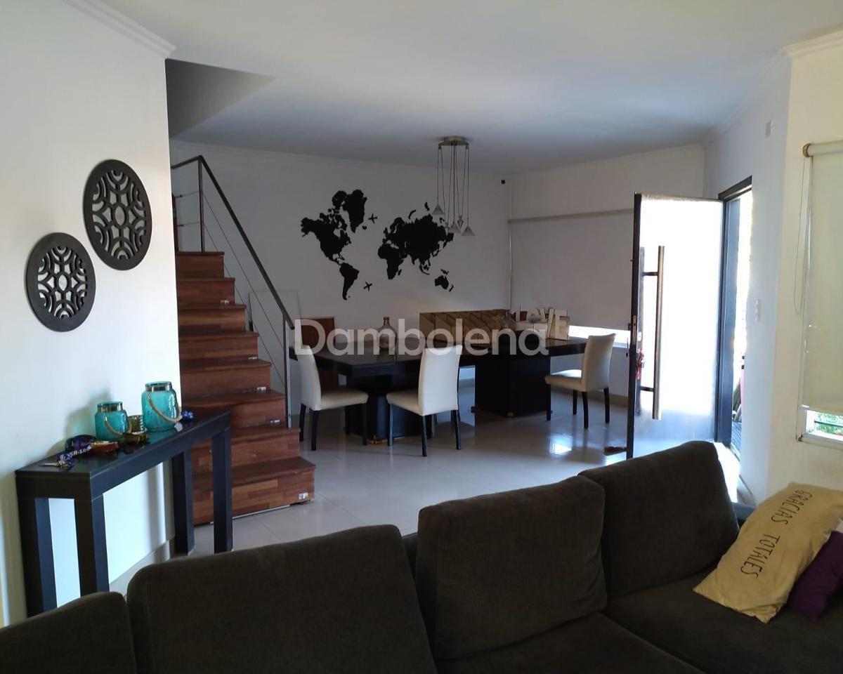 Casa en Venta en Moreno