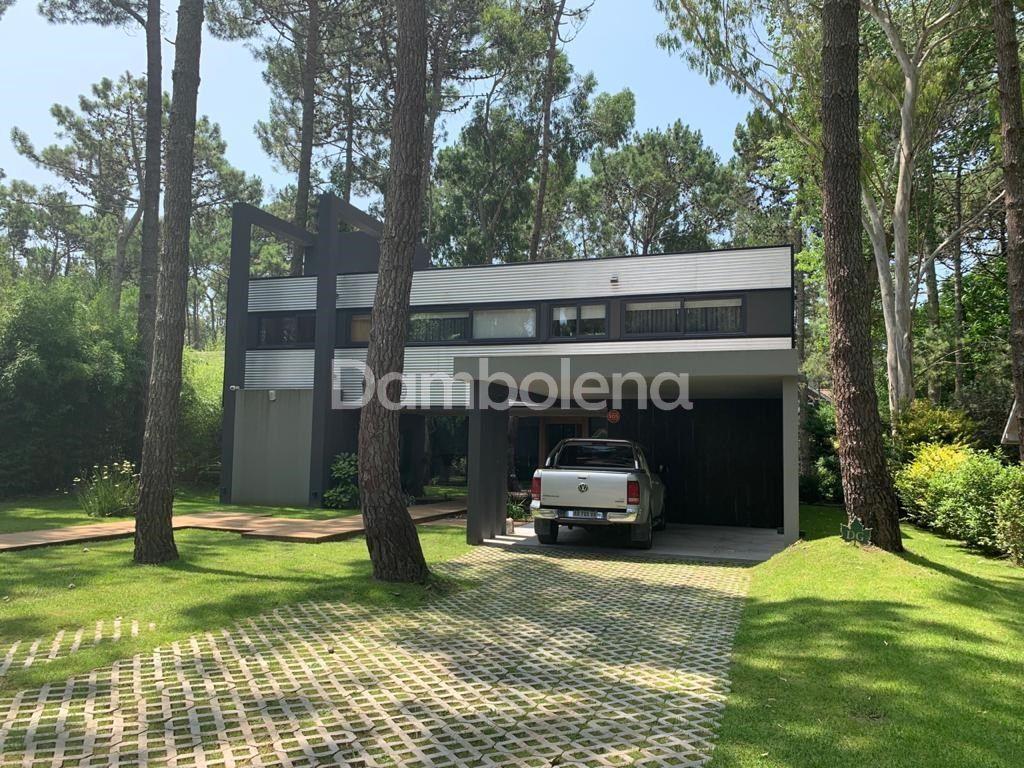 Casa en Venta en Carilo, Costa Atlántica 1