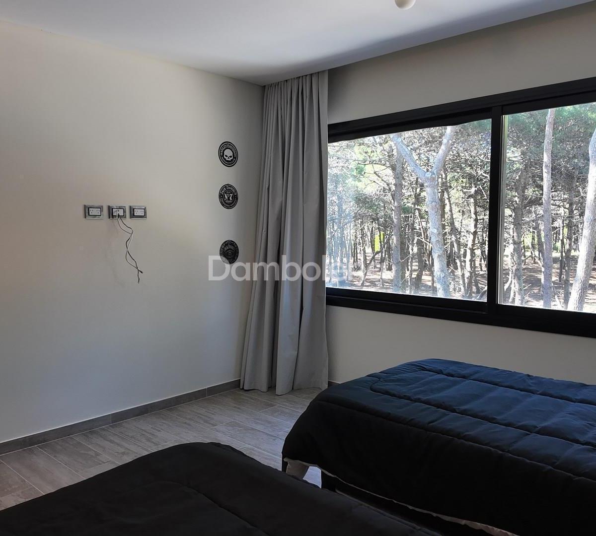 Casa en Venta en Brisas, Villarobles, Pinamar 1
