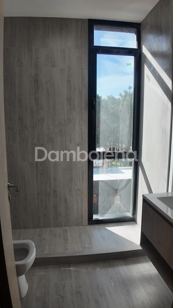 Casa en Venta en Brisas, Villarobles, Pinamar 5