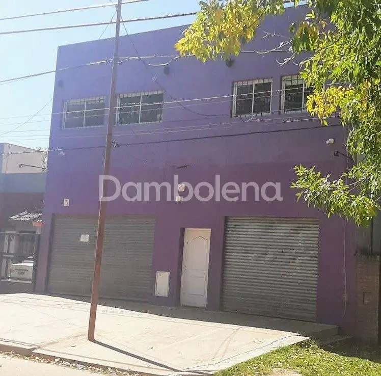 Local  en Venta  Luján 2