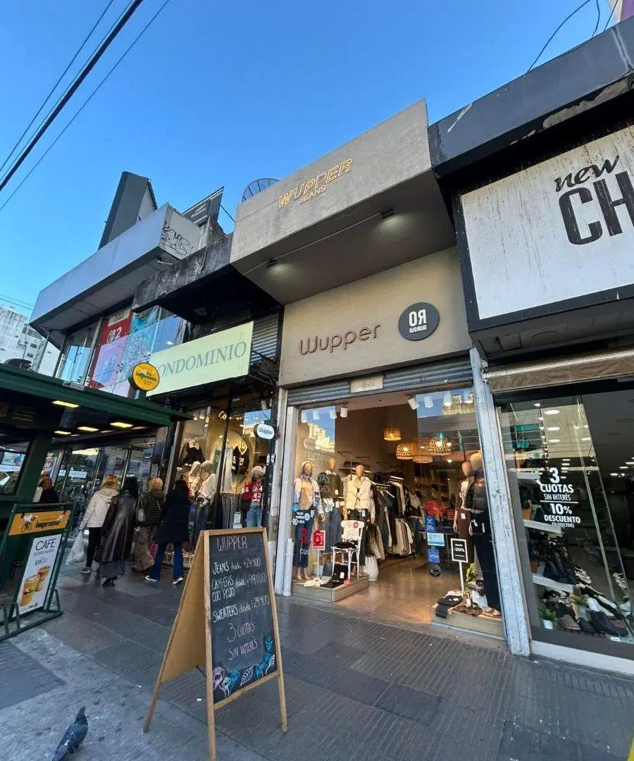 Local Estratégico en Cabildo al 2200. Consultar precio. 4