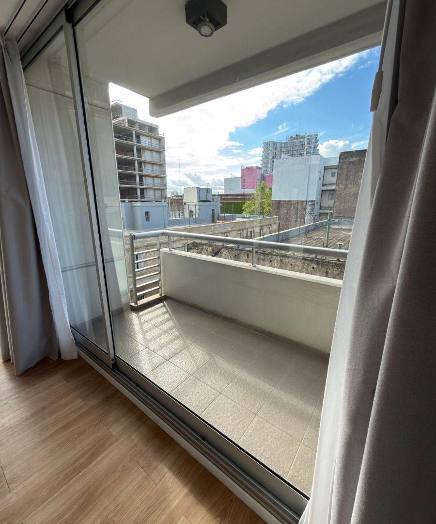 Foto de Duplex de 4 Ambientes con Balcón Terraza en BARRACAS ITUZAINGO 925, imagen 3