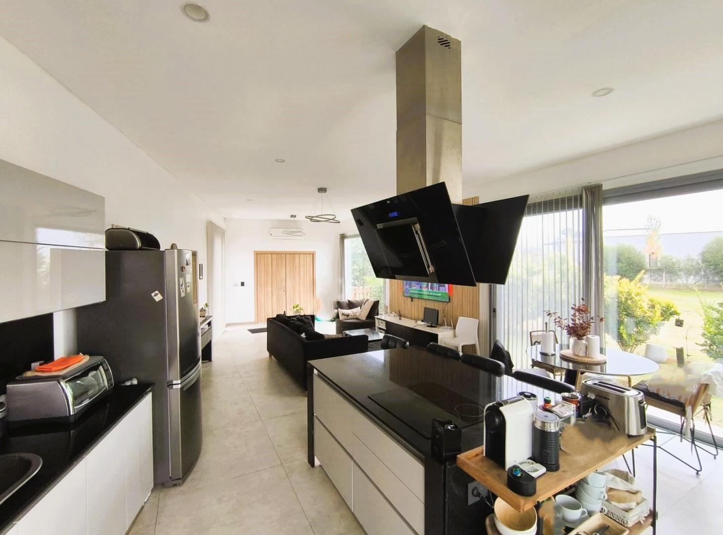 Foto de Casa 4 Ambientes a la Lagura Pileta Pariila lista para disfrutar, imagen 5