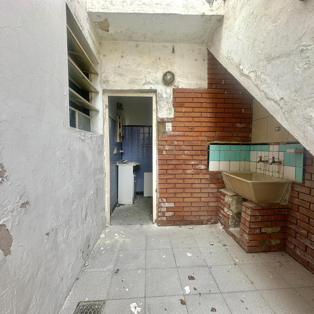 2 Dorm| 2 Baños | Comedor | Sala de Estar | Local Al Frente | a Una Cuadra de La Av | Cochera Doble 4