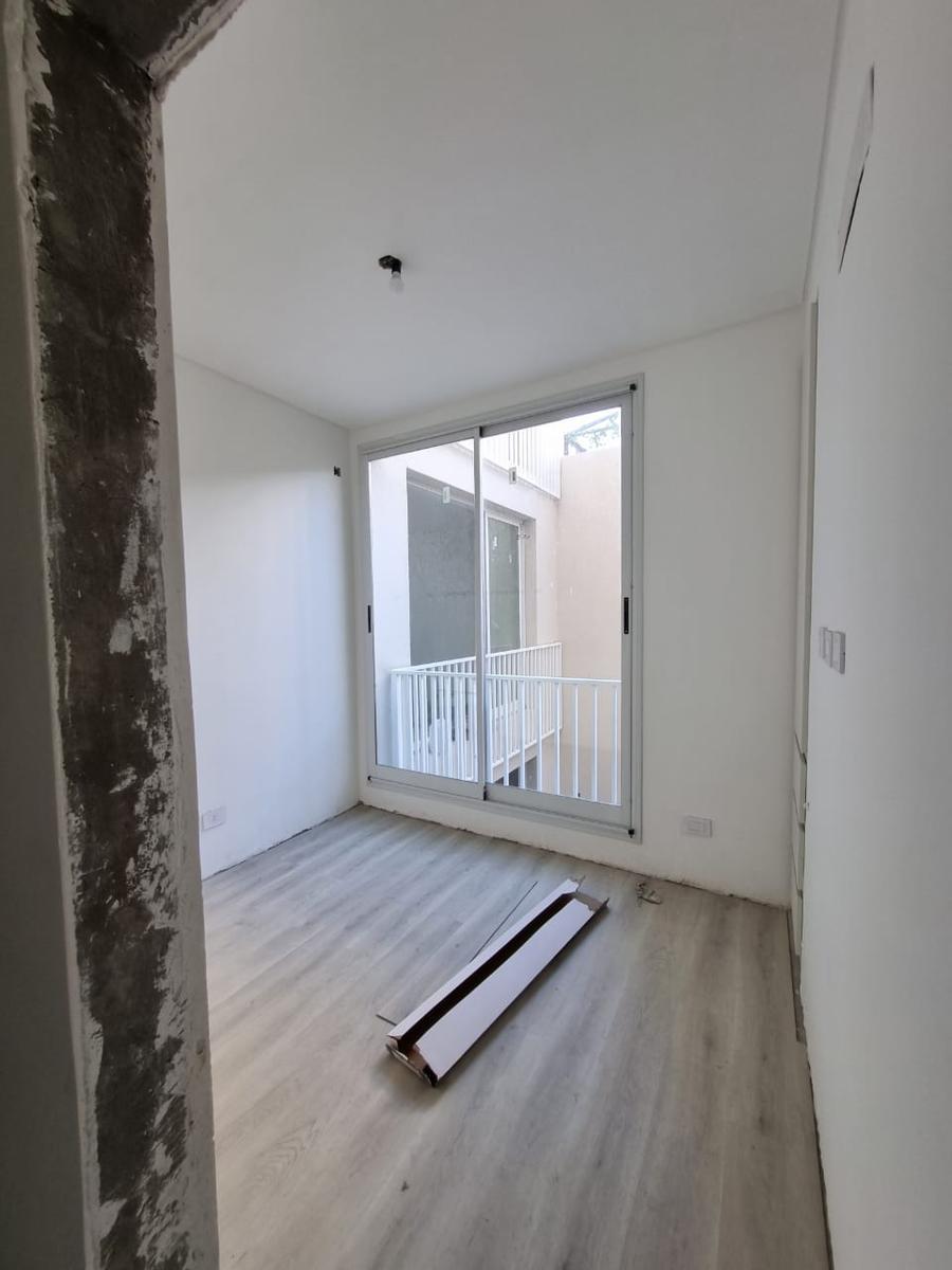 Casa | Patio | Quincho y Solarium con Pileta | Excelente Ubicación 2