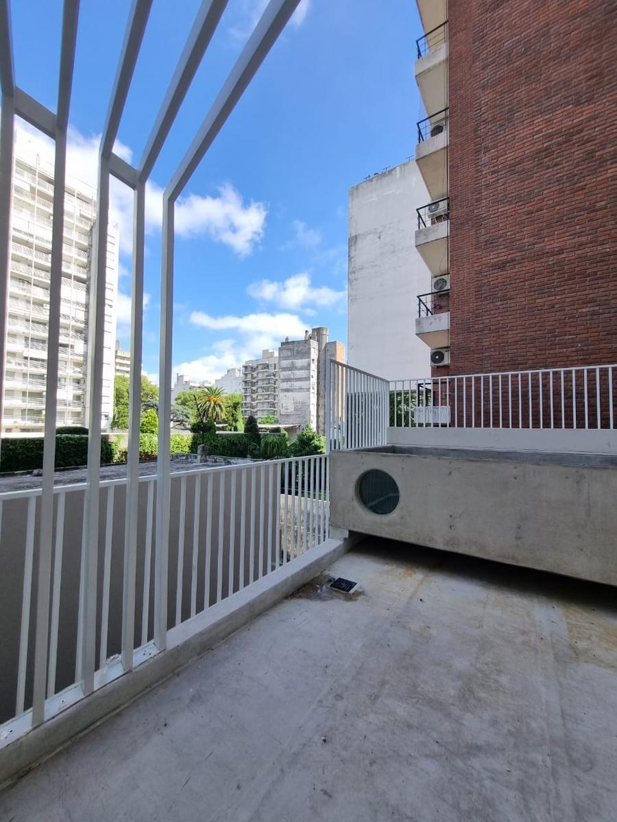 Casa | Patio | Quincho y Solarium con Pileta | Excelente Ubicación 3