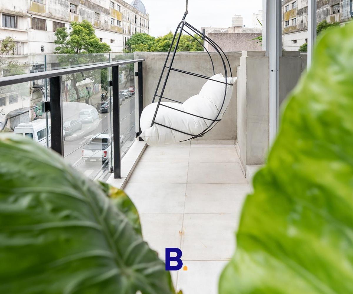 Venta | 1 Dormitorio | Frente y Balcón | Quincho | Parrilla | Fogonero 1