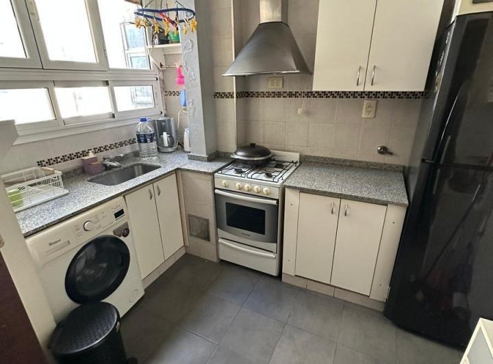 Departamento 3 amb en zona Abasto! 2