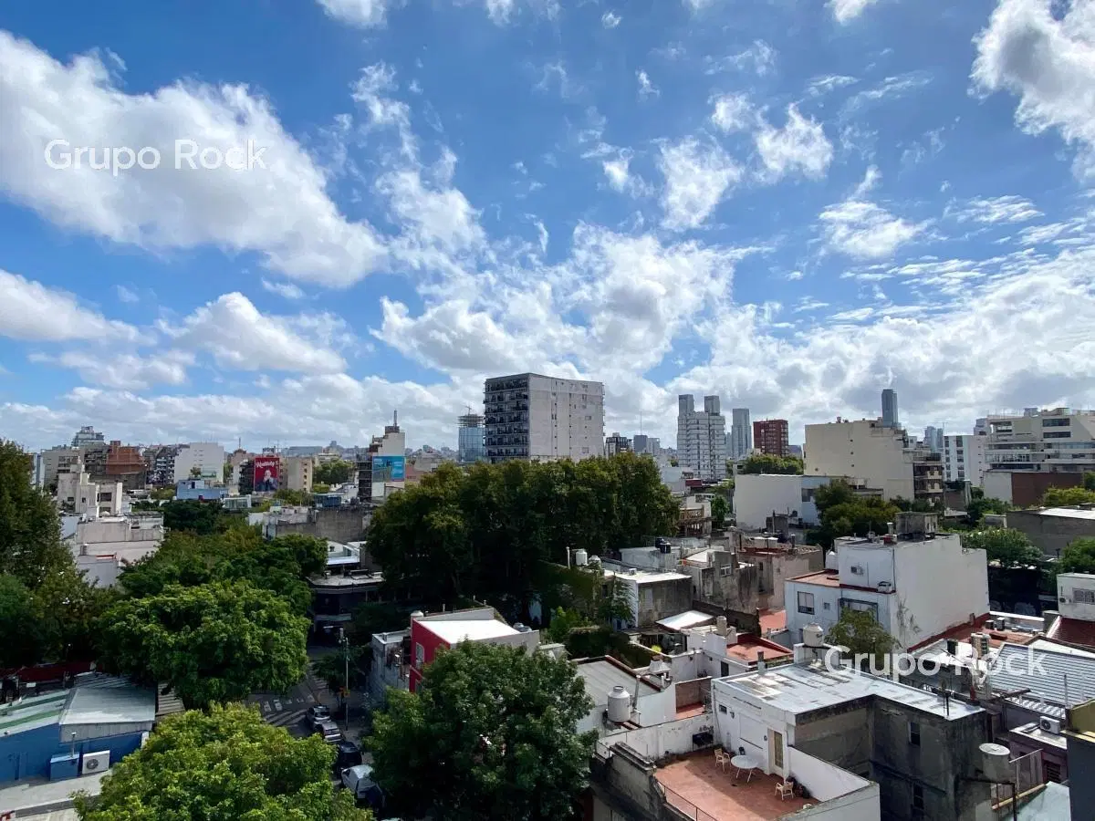 Vista Abierta y Terraza Propia 3