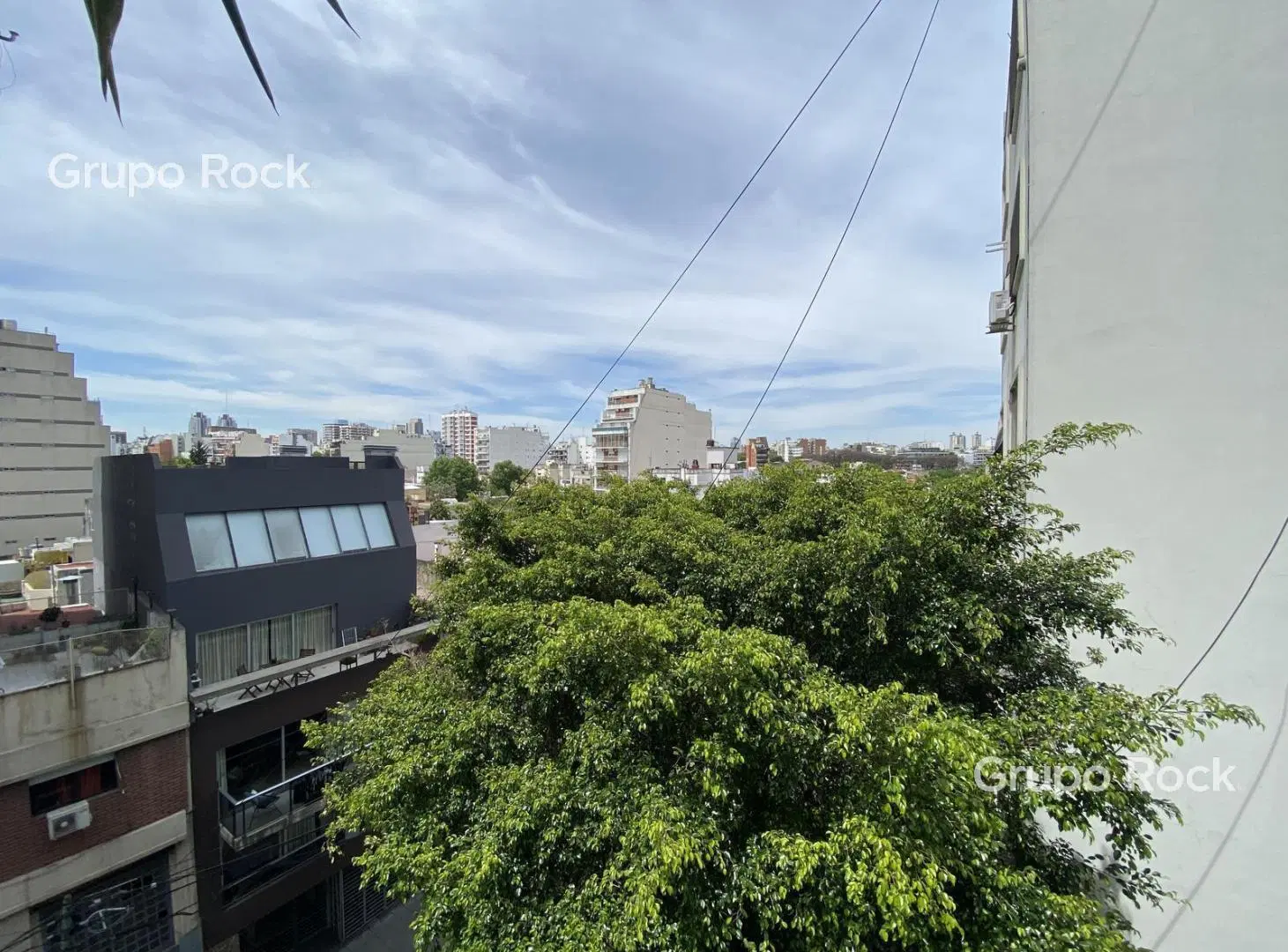 Amplio Monoambiente Balcón al frente 4