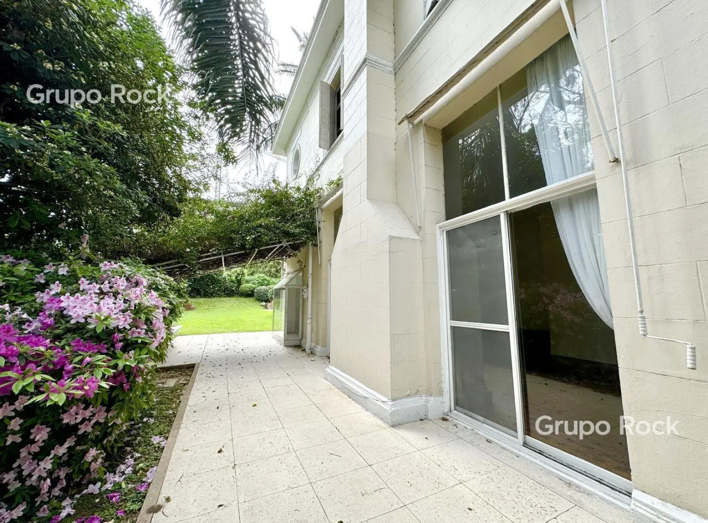 1000 m2 de Terreno - Barrio Parque 3