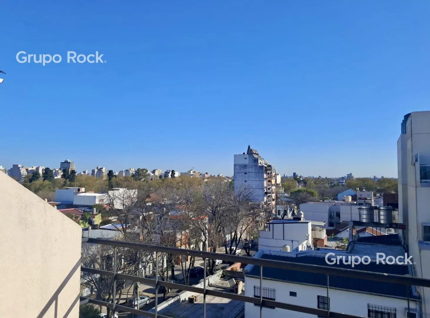 Terraza y Parrilla Propia 2
