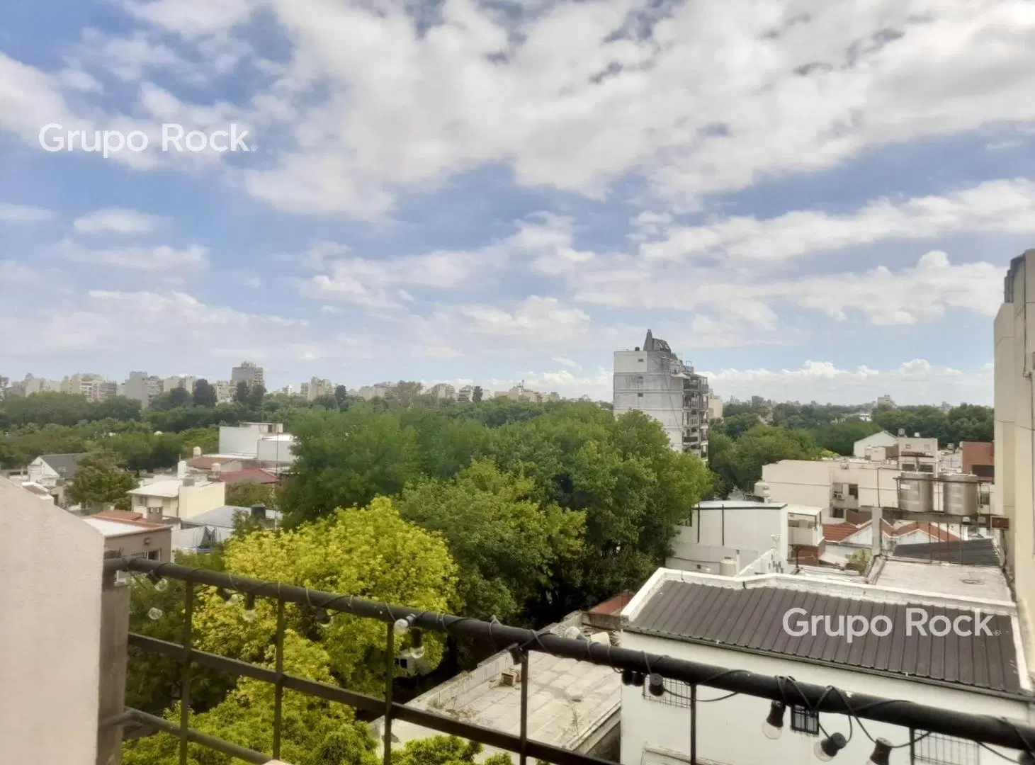 Terraza y Parrilla Propia 4