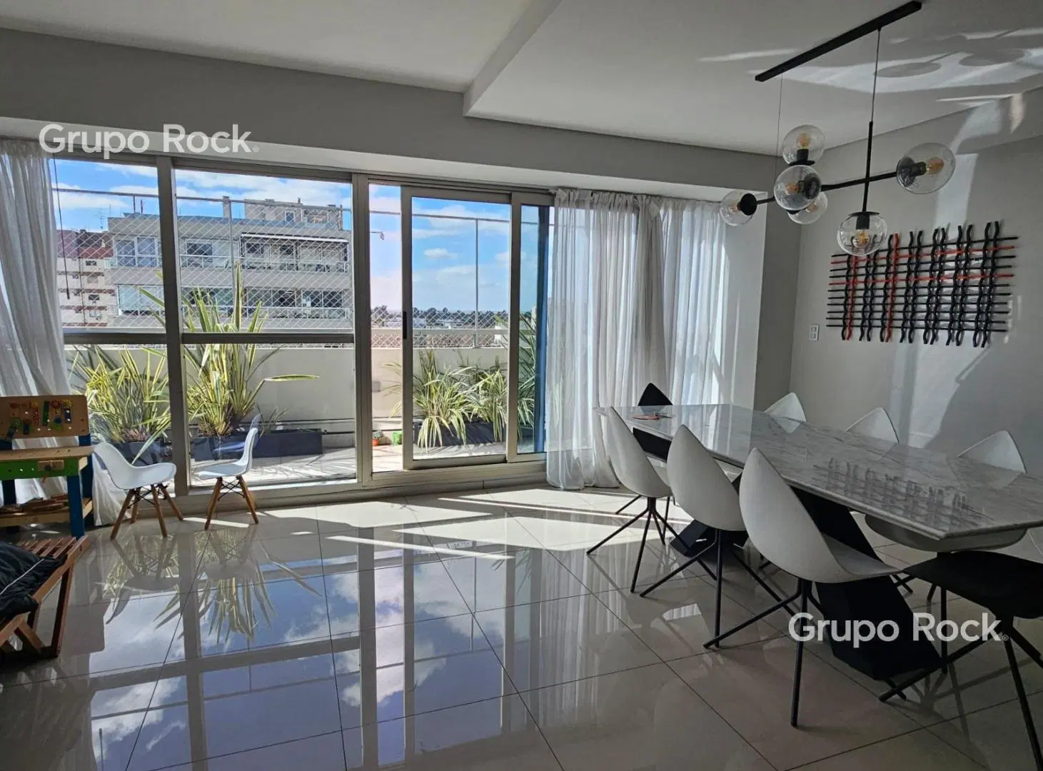 Terraza, Amenities, 2 Cocheras 3