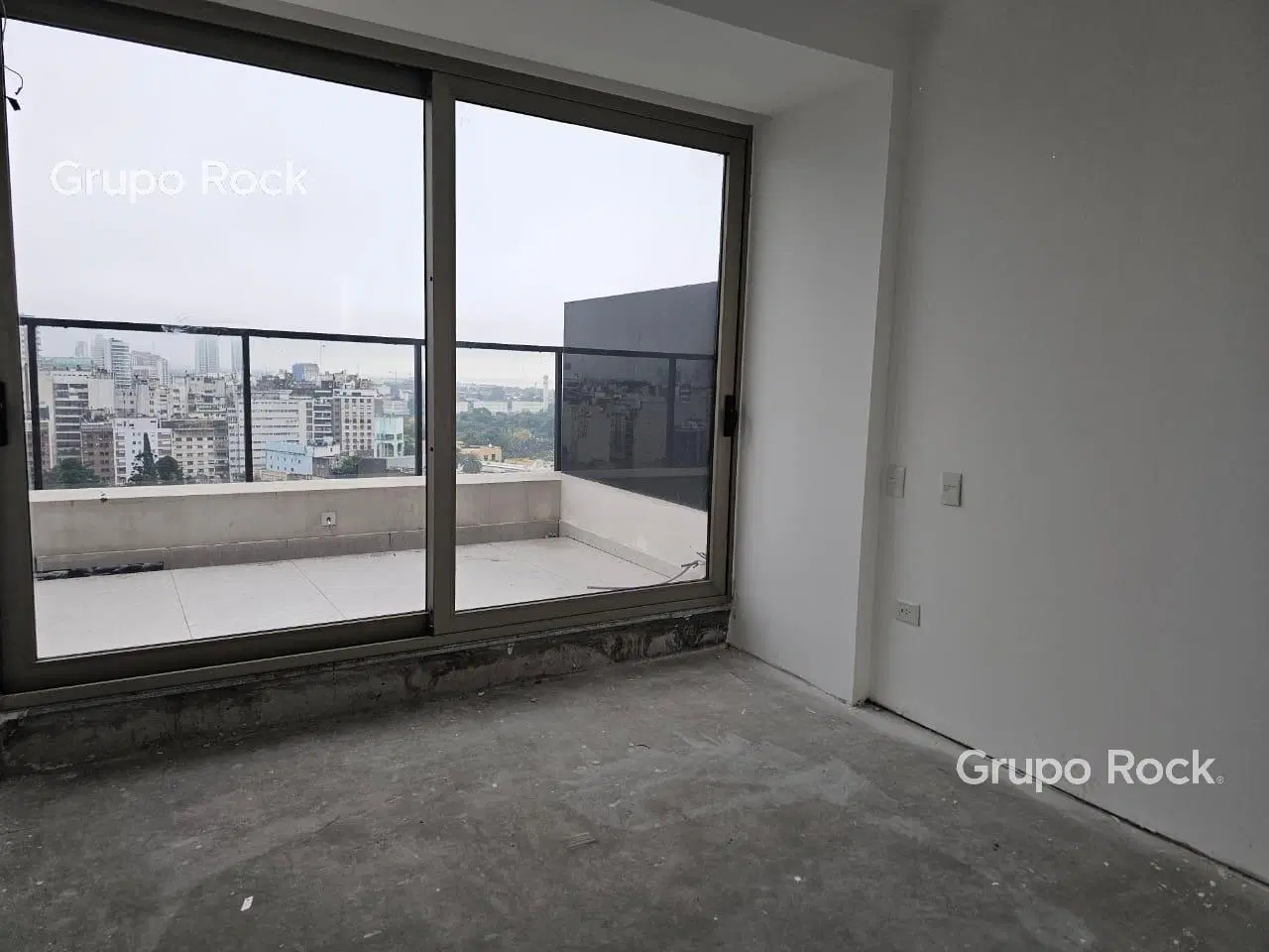 Penthouse Torre Deco Armani 3