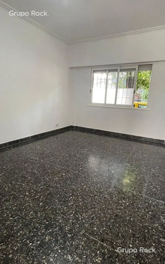 Departamento de 3 amb en PB con patio en Colegiales! 2