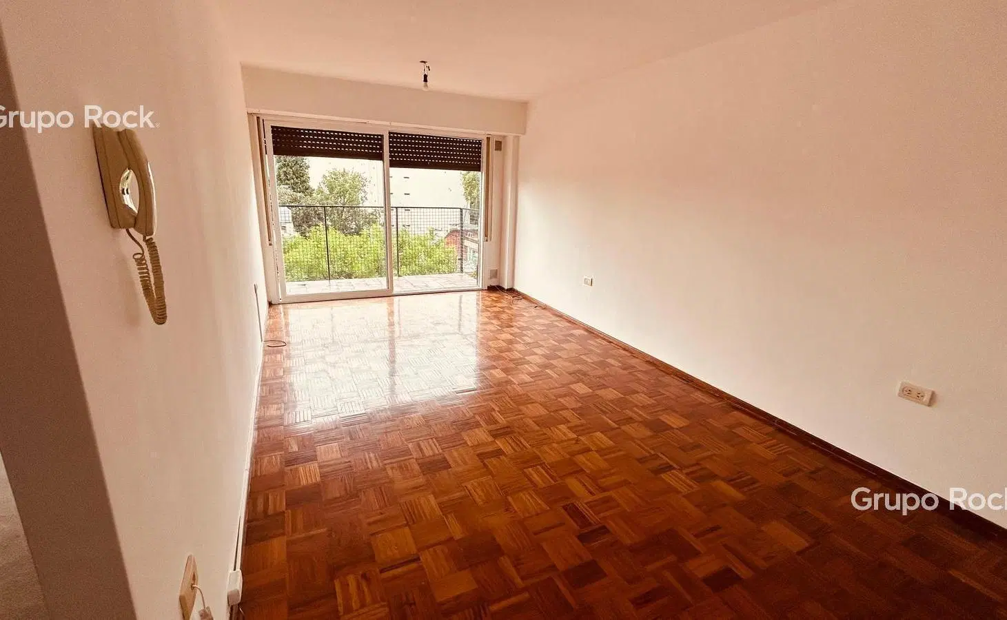 Departamento de dos ambientes muy luminoso en Urquiza 5