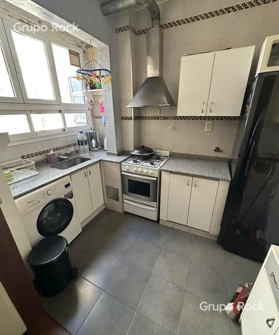 Departamento 3 amb en zona Abasto! 3