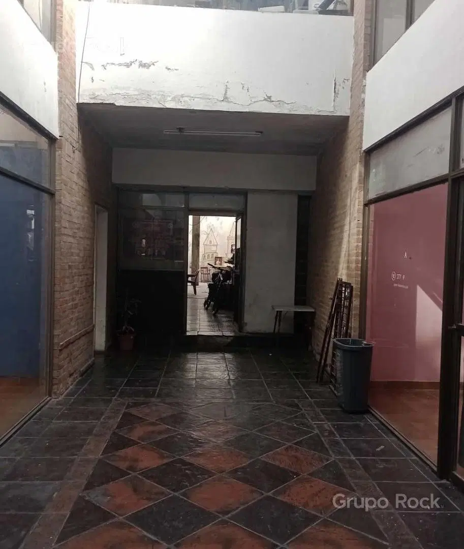 Local comercial en Paternal 1