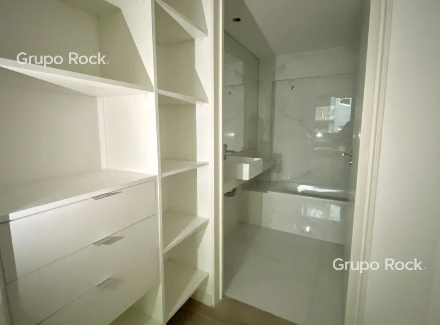 Black Arce , Amenities 4