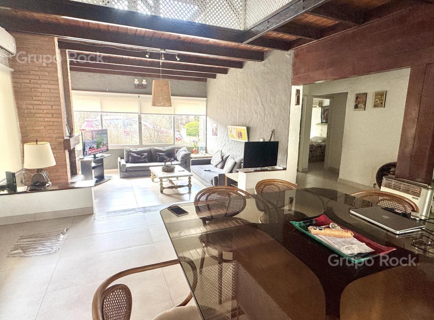 Foto de Casa con Jardín, Parrilla y Pileta, imagen 1