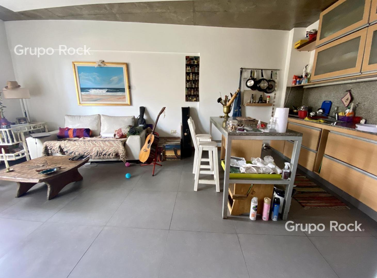 Foto de Amplio Monoambiente Balcón al frente, imagen 2