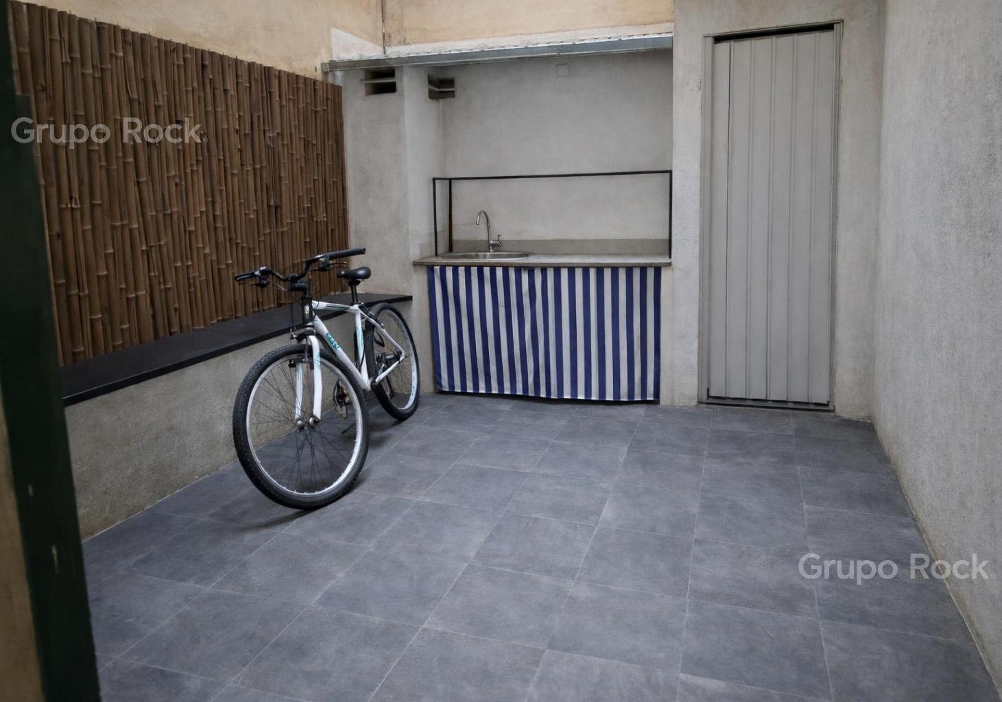 Foto de 3 Ambientes, Dependencia, 2 Patios, imagen 2