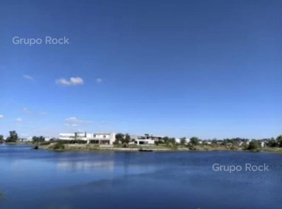 Foto de Hermoso Lote a la laguna en barrio cerrado San Matias, imagen 3