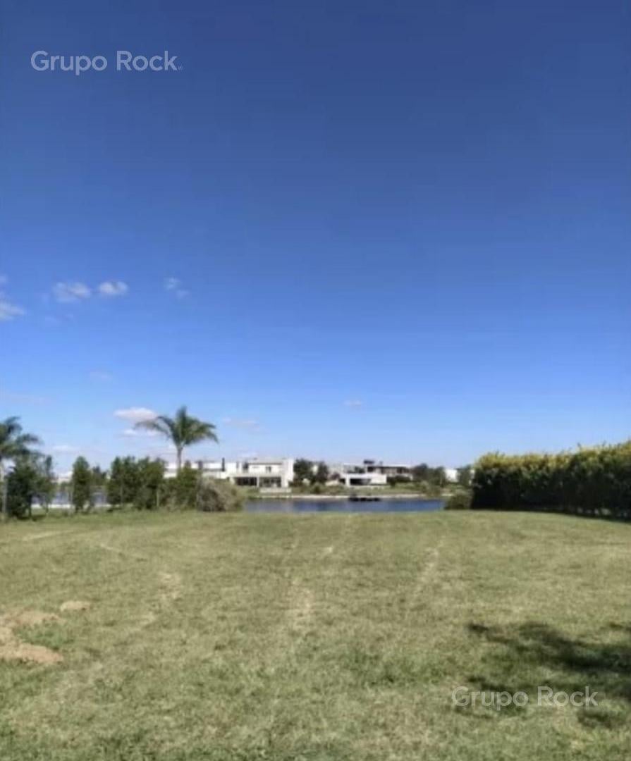 Foto de Hermoso Lote a la laguna en barrio cerrado San Matias, imagen 2