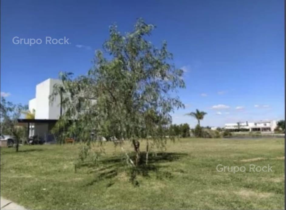 Foto de Hermoso Lote a la laguna en barrio cerrado San Matias, imagen 4