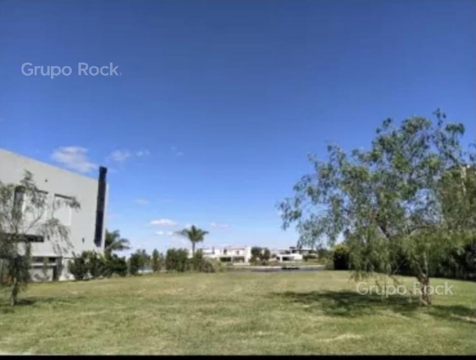 Foto de Hermoso Lote a la laguna en barrio cerrado San Matias, imagen 5