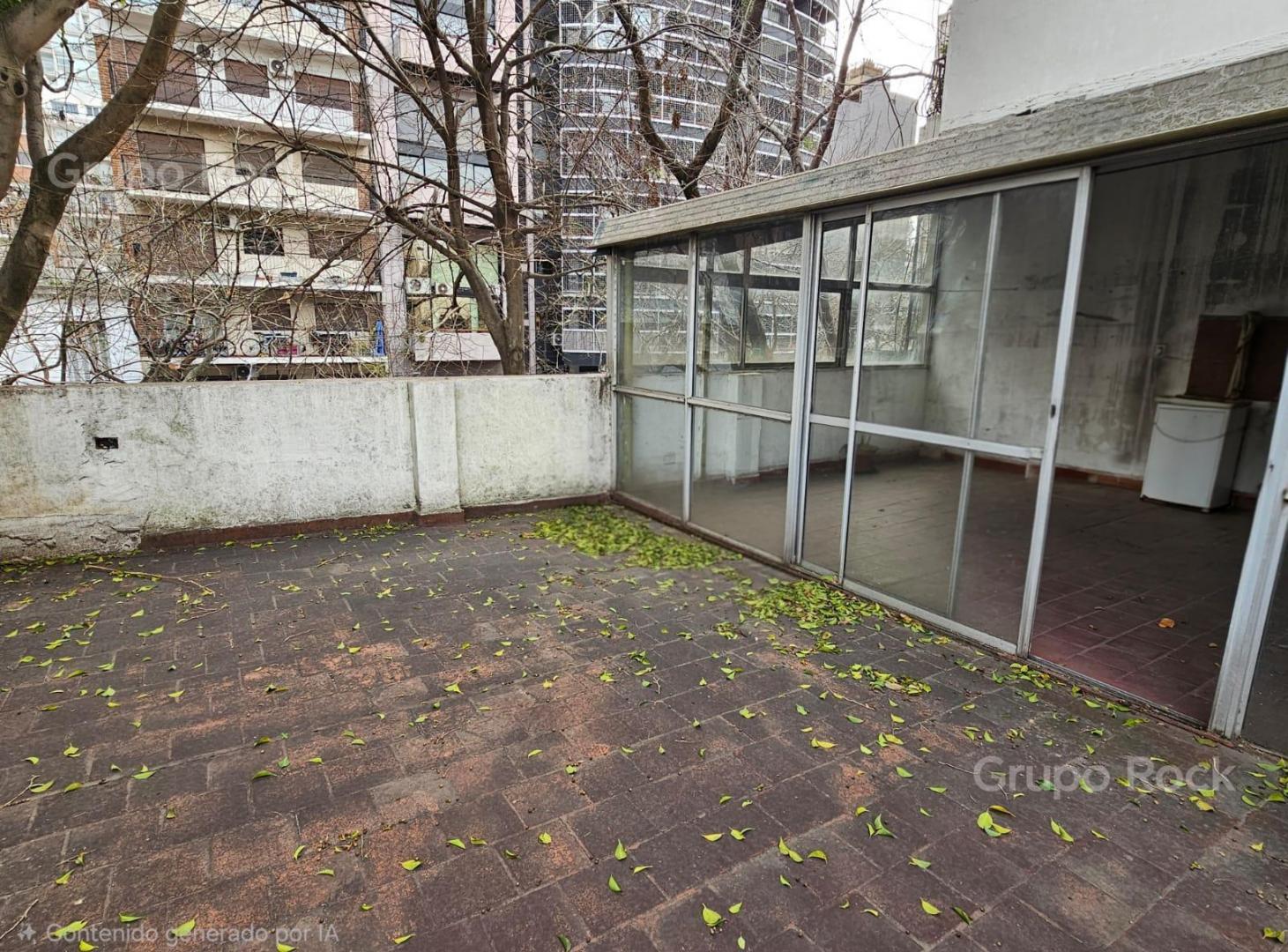 Foto de Local comercial y PH con terraza, imagen 4