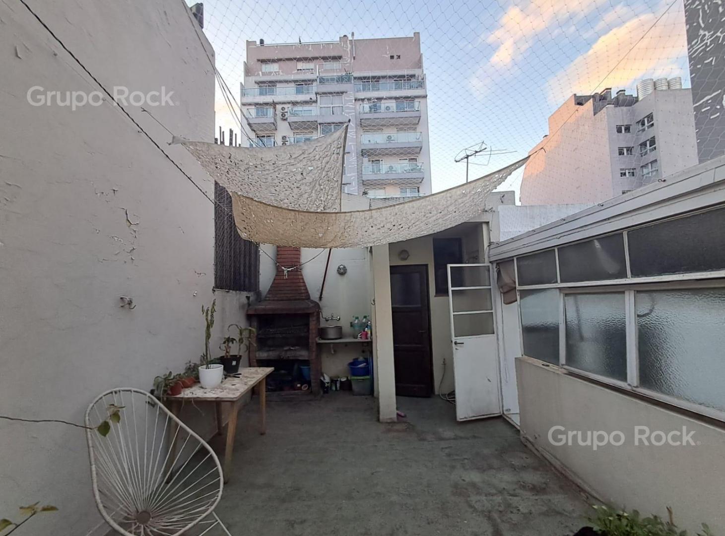 Foto de PH con Terraza y Parrilla, imagen 1