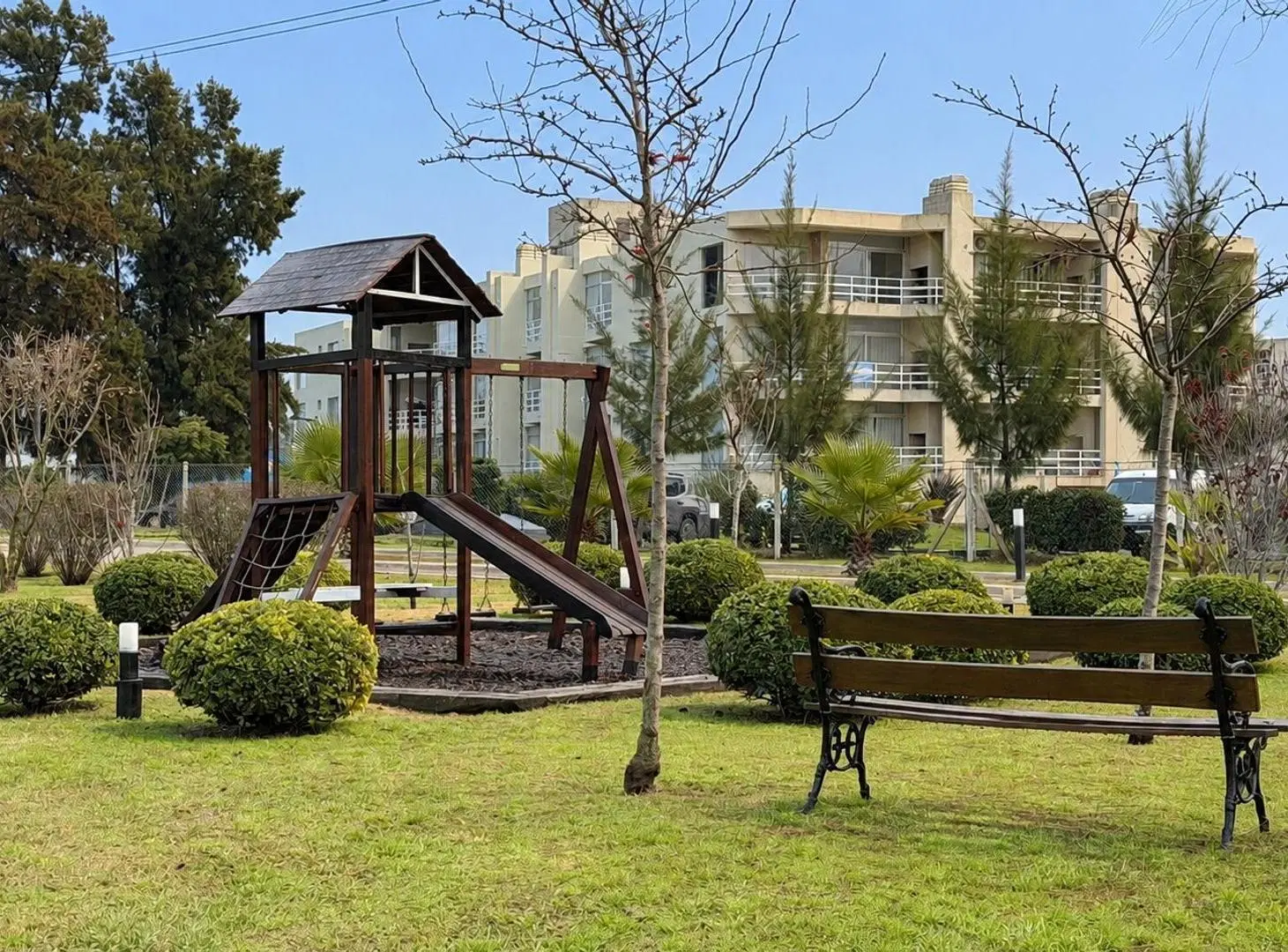 Terreno central en esquina Springpark 5