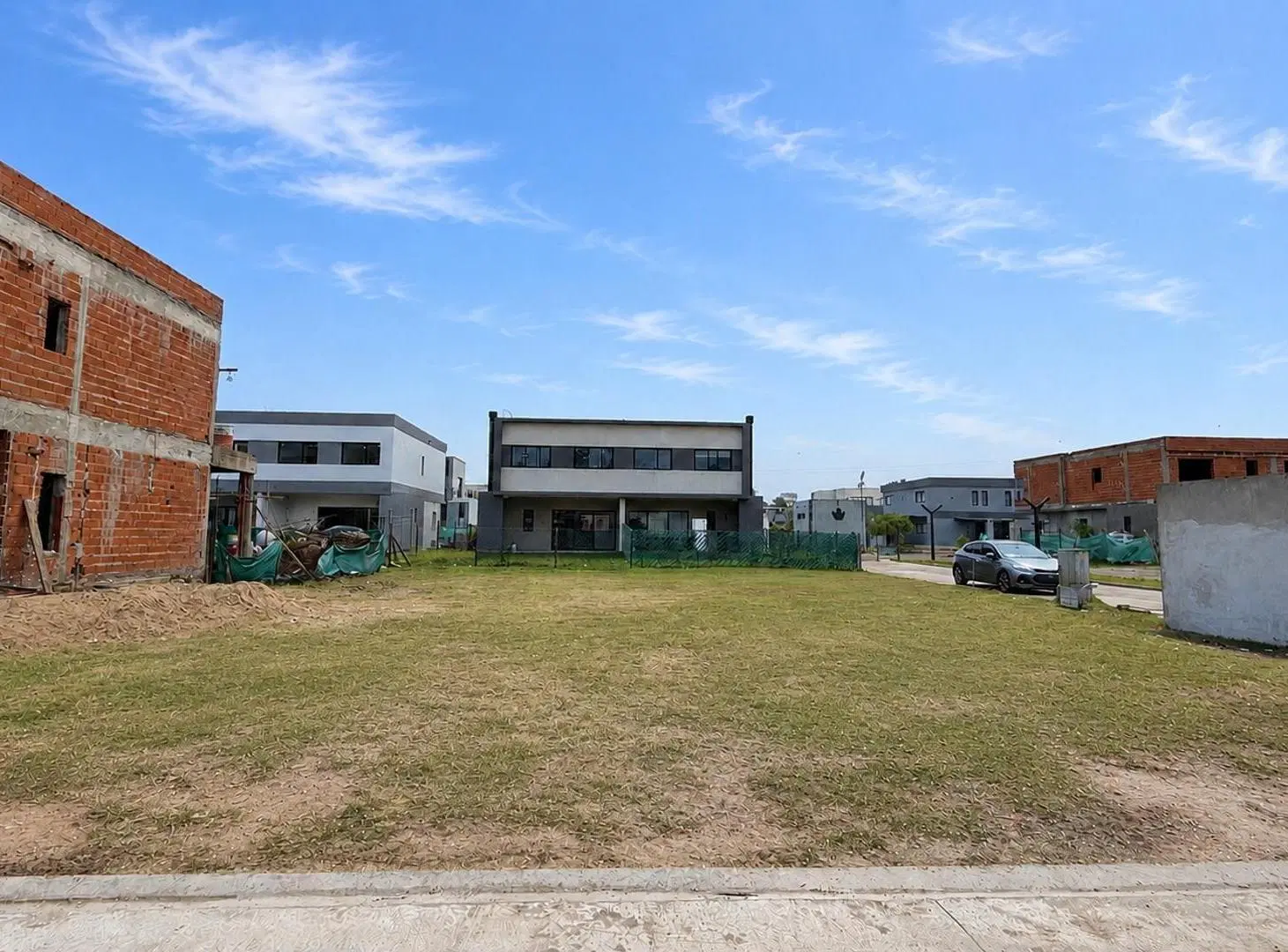 Terreno central en esquina Springpark 8