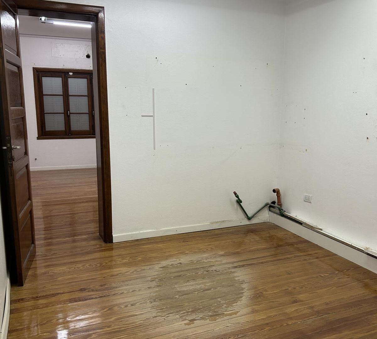 Foto de ALQUILER PH AL FRENTE PARA USO PROFESIONAL – AVELLANEDA AL 400, imagen 2