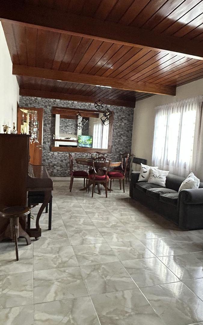 Foto de Casa Venta Barrio Parque Bernal, imagen 4