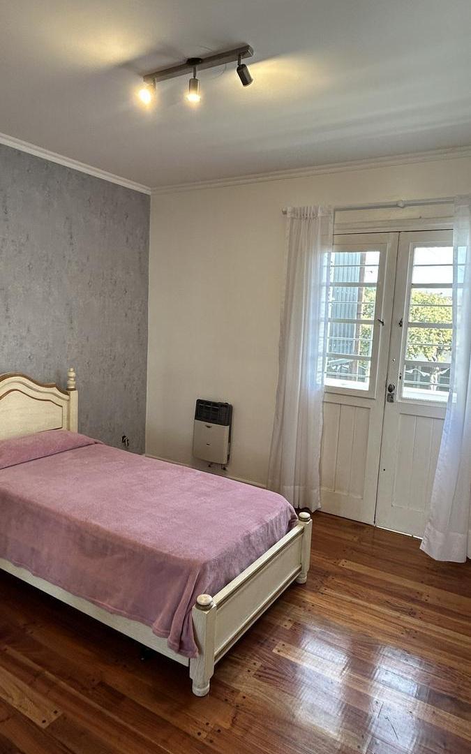 Foto de Casa Venta Barrio Parque Bernal, imagen 5