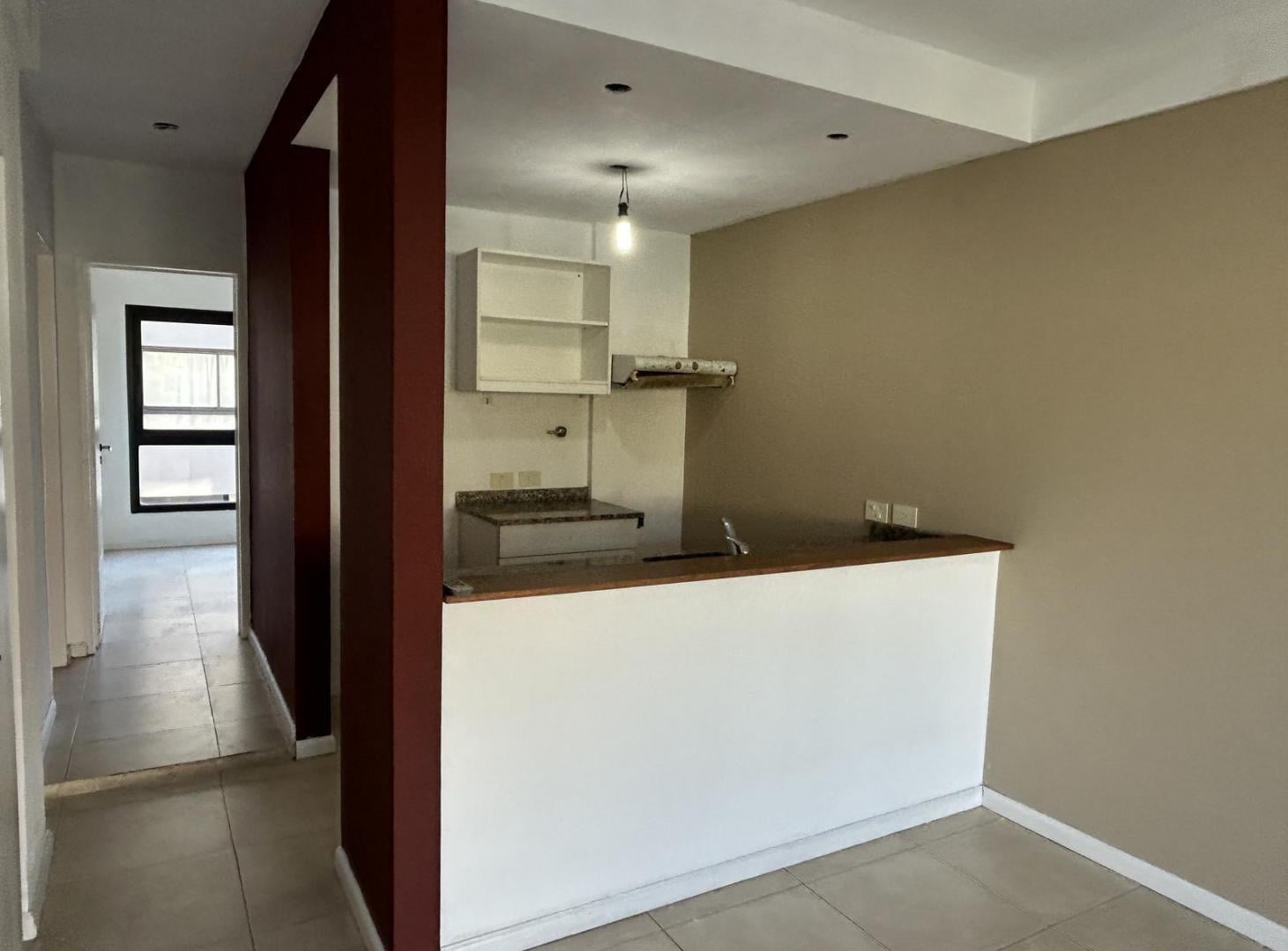 Foto de Alquiler Departamento 2 Ambientes Bernal, imagen 2