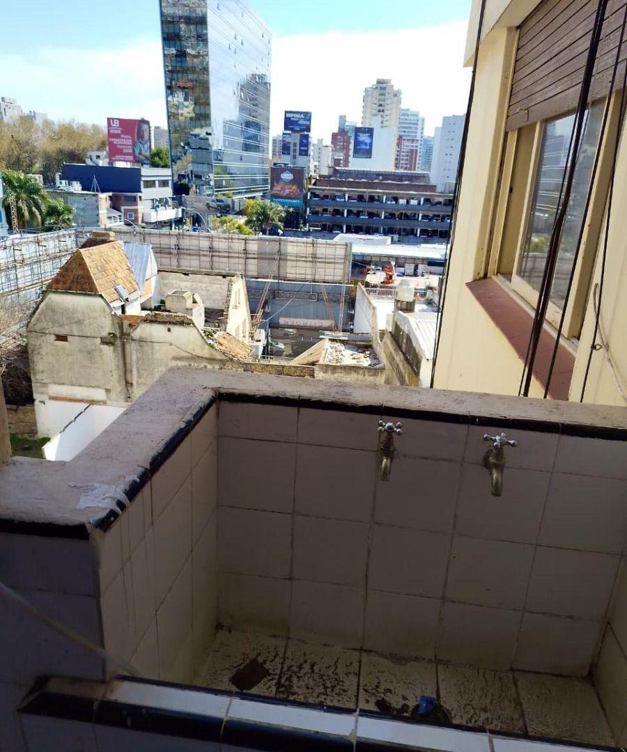 Foto de VICENTE LOPEZ Sobre Libertador al 800 Departamento de 1 ambiente, imagen 3