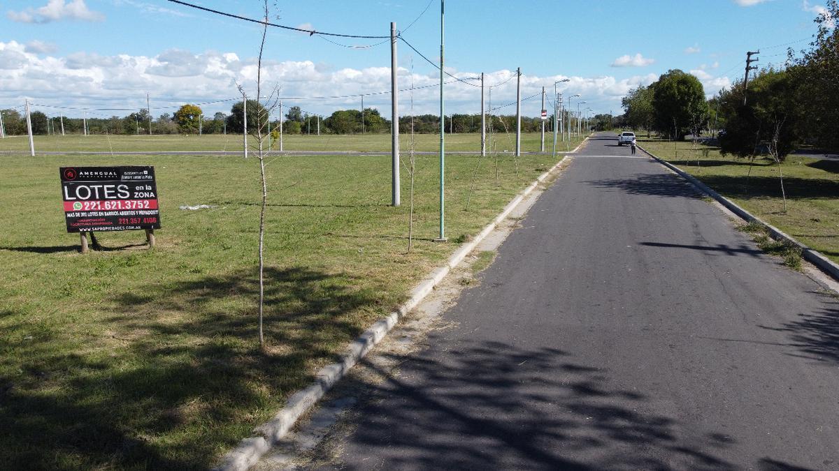 VENTA Lote Altos de Don Carlos (10x27) -501 y 139 - J. Hernández La Plata