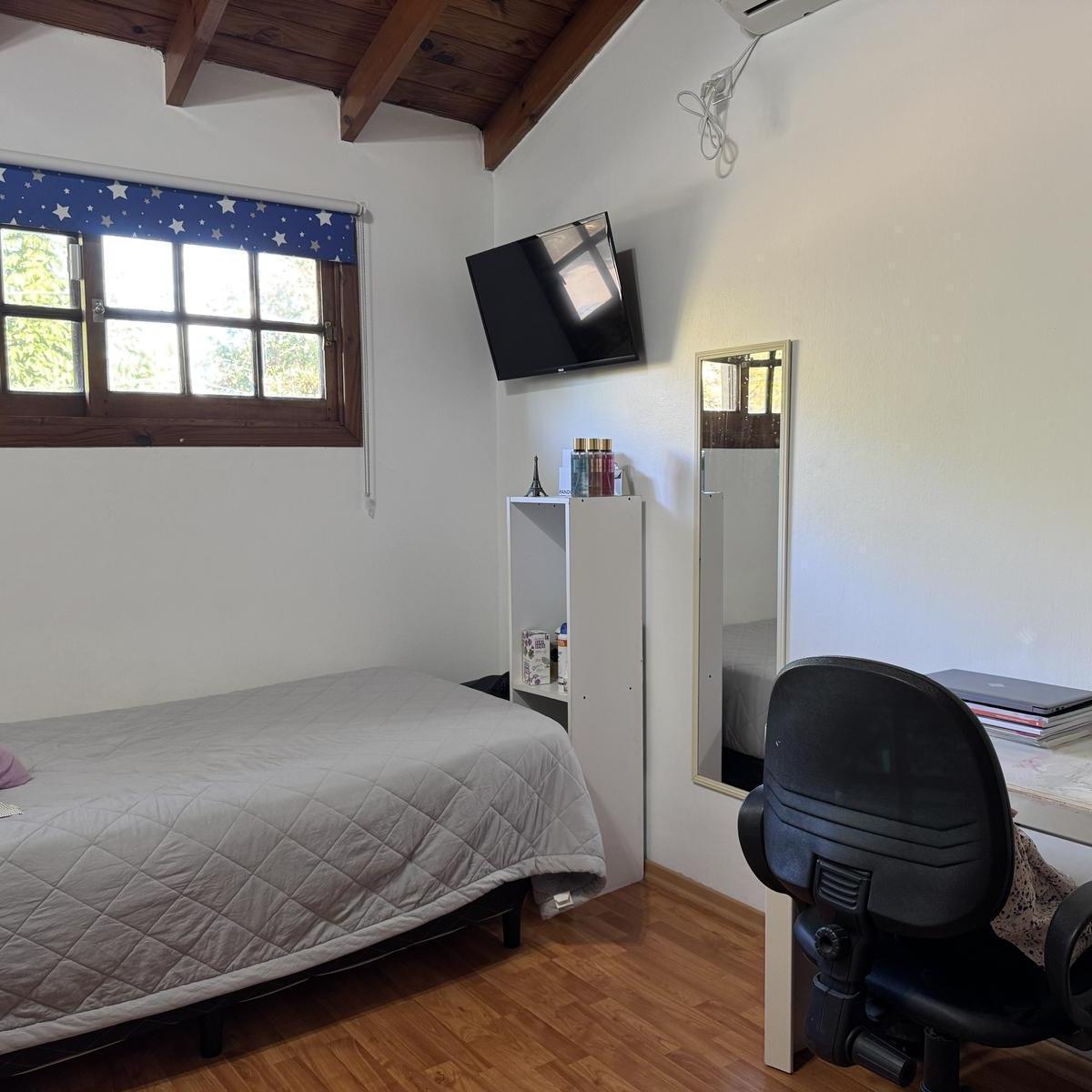 Casa en City Bell, 3 Dorm. con Pileta Calle 462 14a y 14b 5