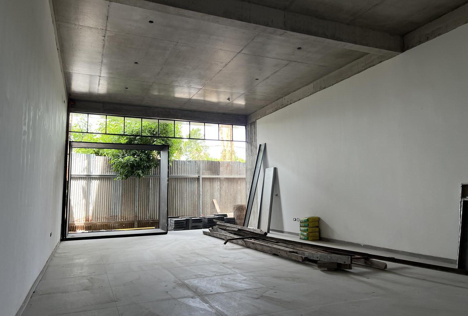 Local en ALQUILER - Complejo Comercial Distrito Gorina - 485 y 138 J. Gorina