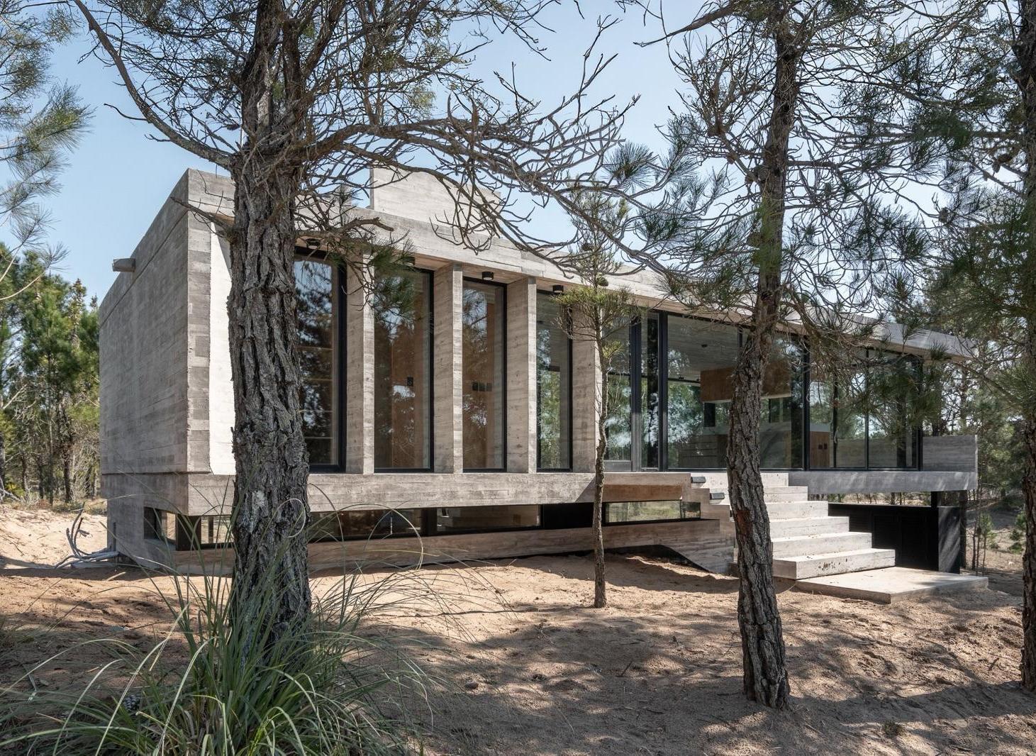 Casa en VENTA en VILLAROBLES, a 15 km de Pinamar !