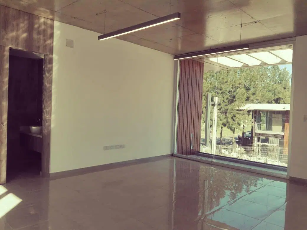 OFICINA EN ALQUILER - 31 ESQUINA 506 - 63M2 4