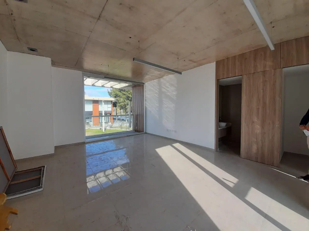 OFICINA EN ALQUILER - 31 ESQUINA 506 - 63M2 2